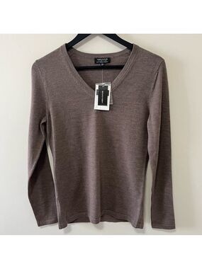 Lord & Taylor 100% Merino Wool V-Neck Sweater Size S